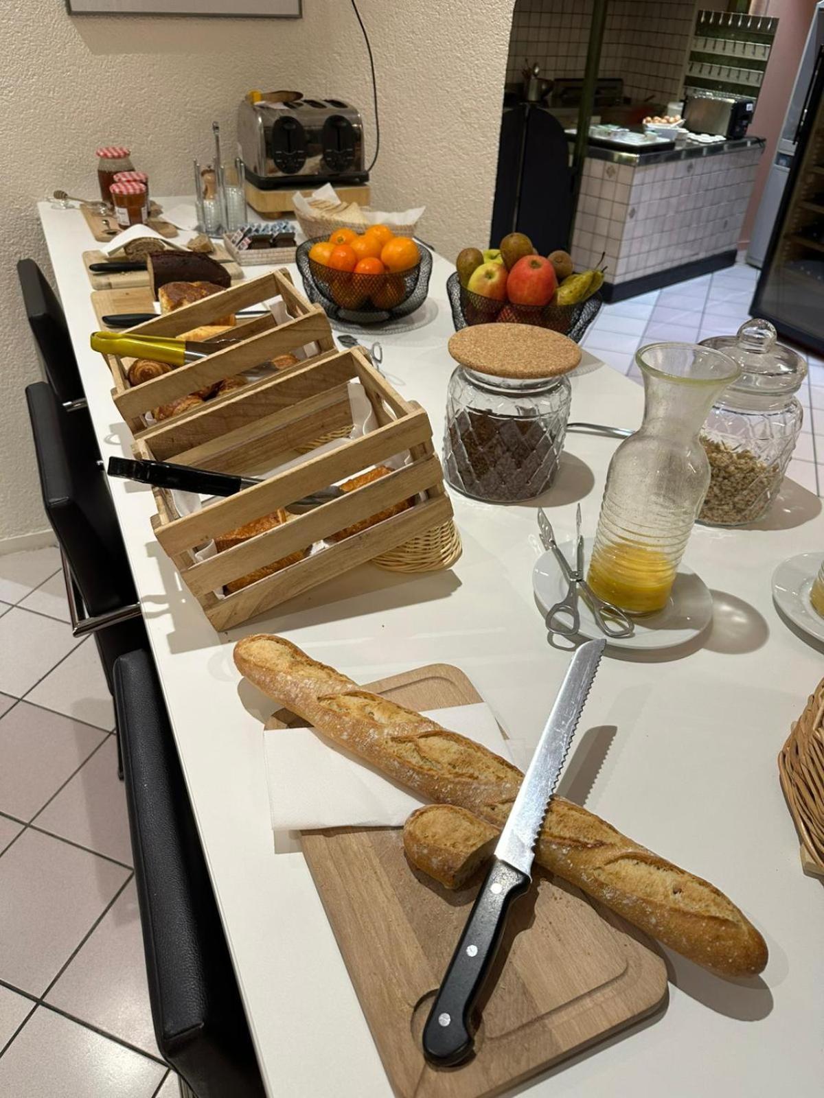 Logis Hotel L'Escargotiere Dijon Sud - Chenove Bagian luar foto