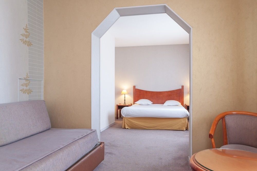 Logis Hotel L'Escargotiere Dijon Sud - Chenove Bagian luar foto