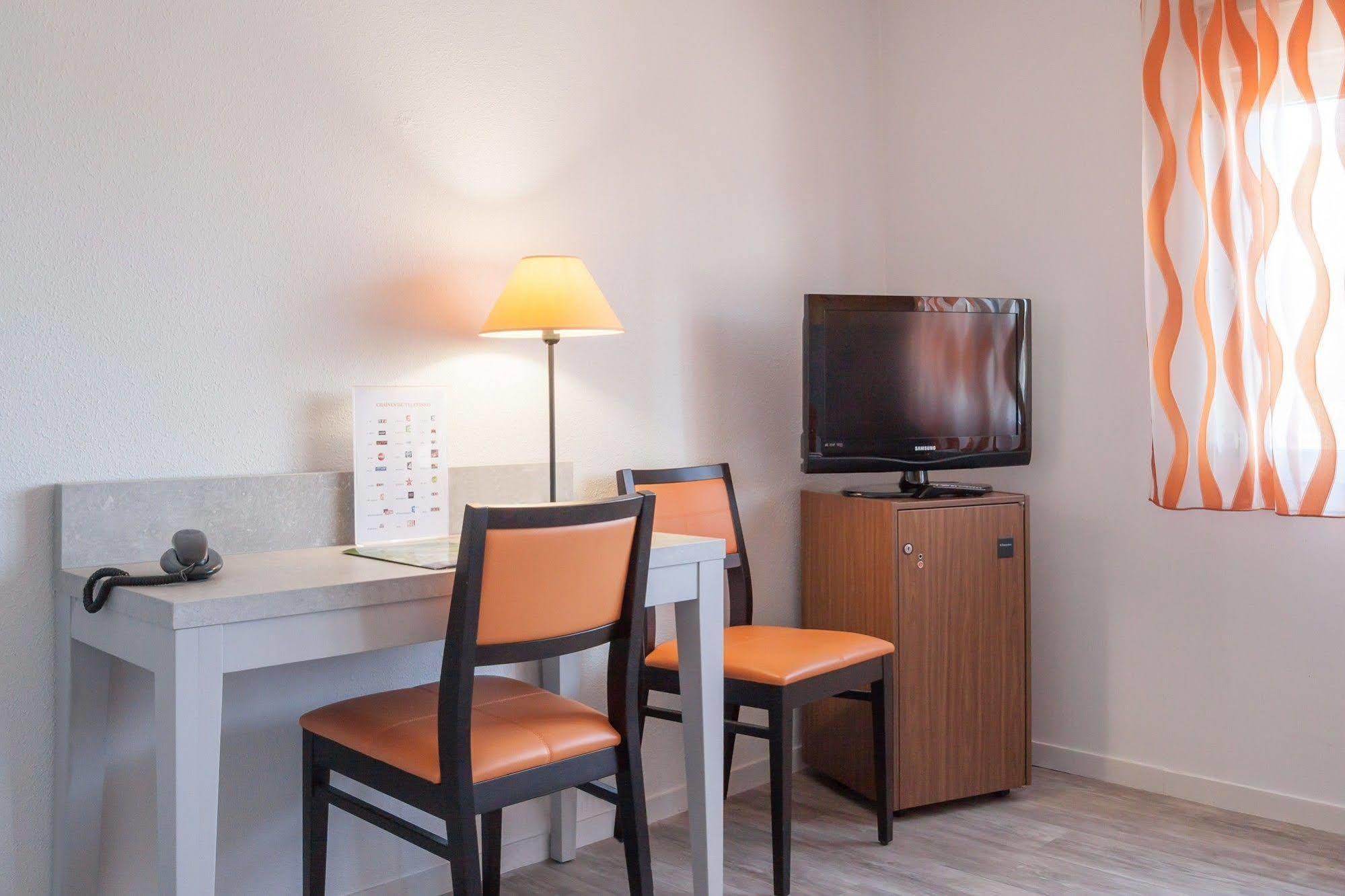 Logis Hotel L'Escargotiere Dijon Sud - Chenove Bagian luar foto